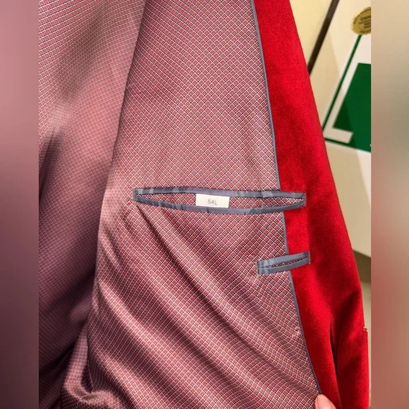 Madison Red Velvet Sport Coat - Picture 4 of 5